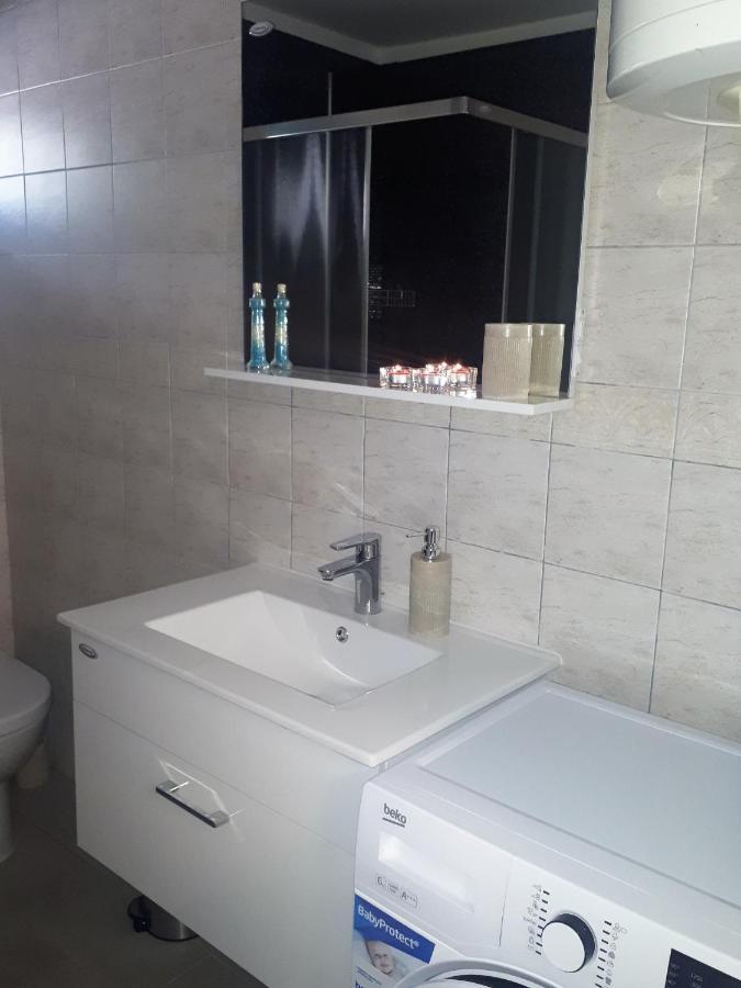 Apartment Terra Rossa Kastelir Bagian luar foto